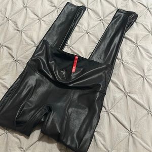 Spanx Leggings - Size Medium
